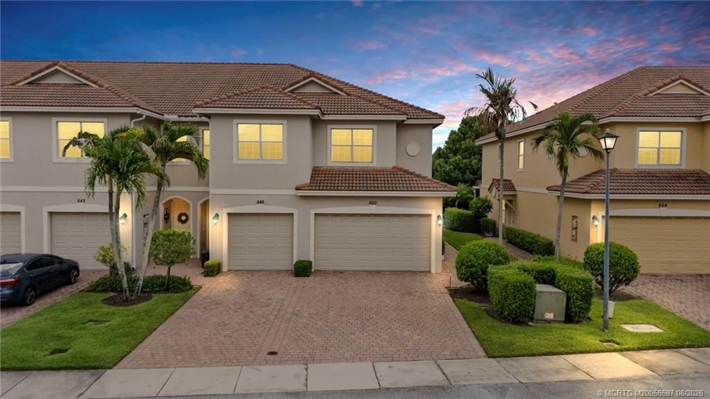 650 SW Glen Crest Way , Stuart, FL 34997 Photo