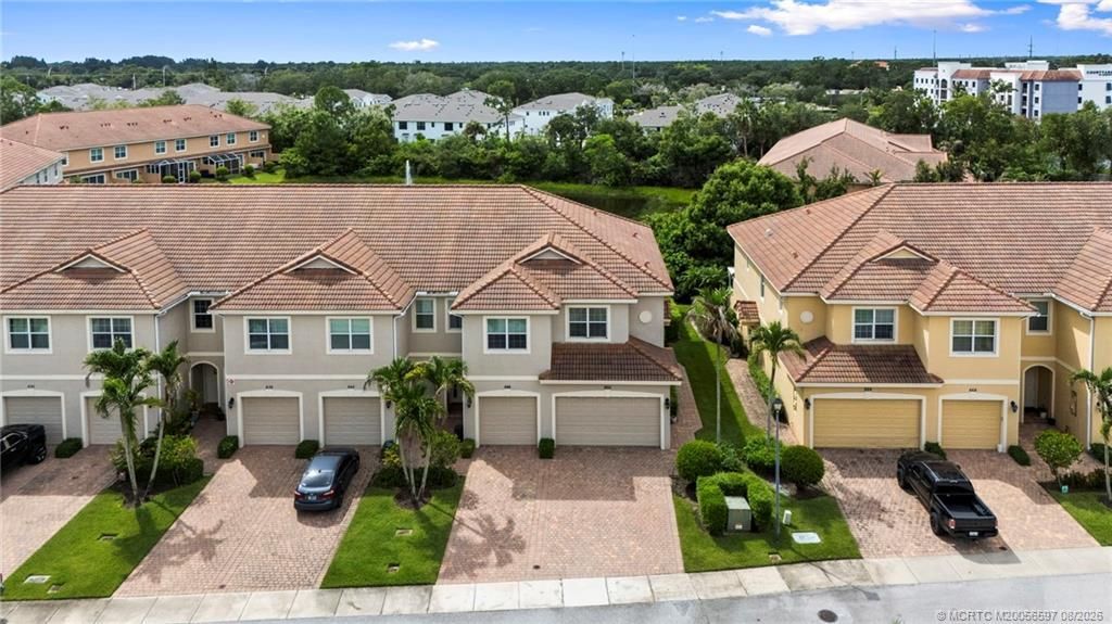 650 SW Glen Crest Way , Stuart, FL 34997 Photo