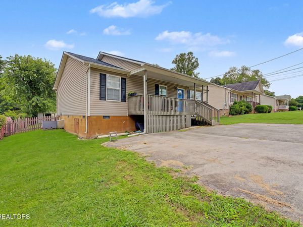 3910 Oakland Drive, Knoxville, TN 37918