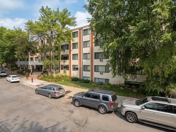 2700 W 44th Street , Unit 212, Minneapolis, MN 55410