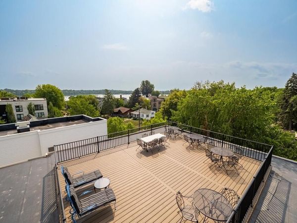 2700 W 44th Street, Unit 212, Minneapolis, MN 55410