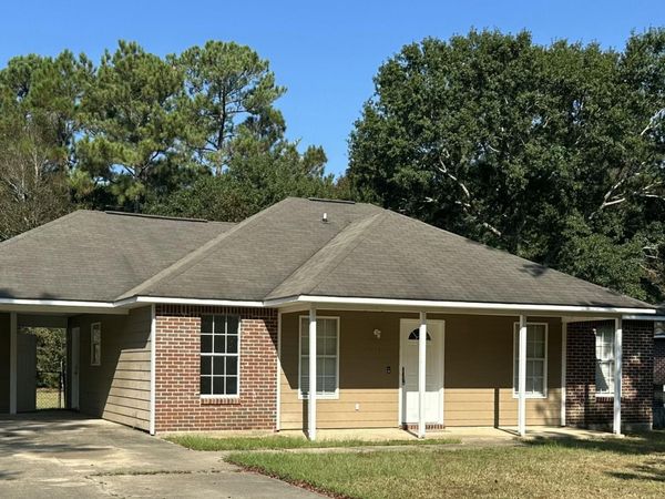 1113 Dorothy Street, Ocean Springs, MS 39564