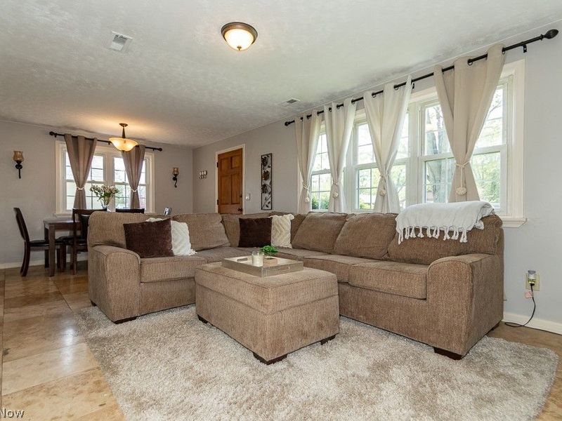 4841 Robinwood Drive, Mentor, OH 44060 Photo 4