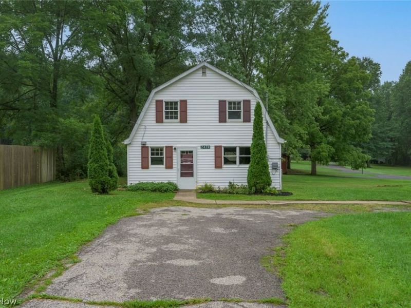2474 Cadwallader Sonk Road, Cortland, OH 44410 Photo 1