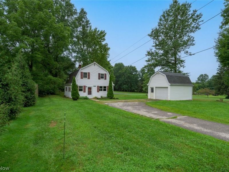 2474 Cadwallader Sonk Road, Cortland, OH 44410 Photo 2