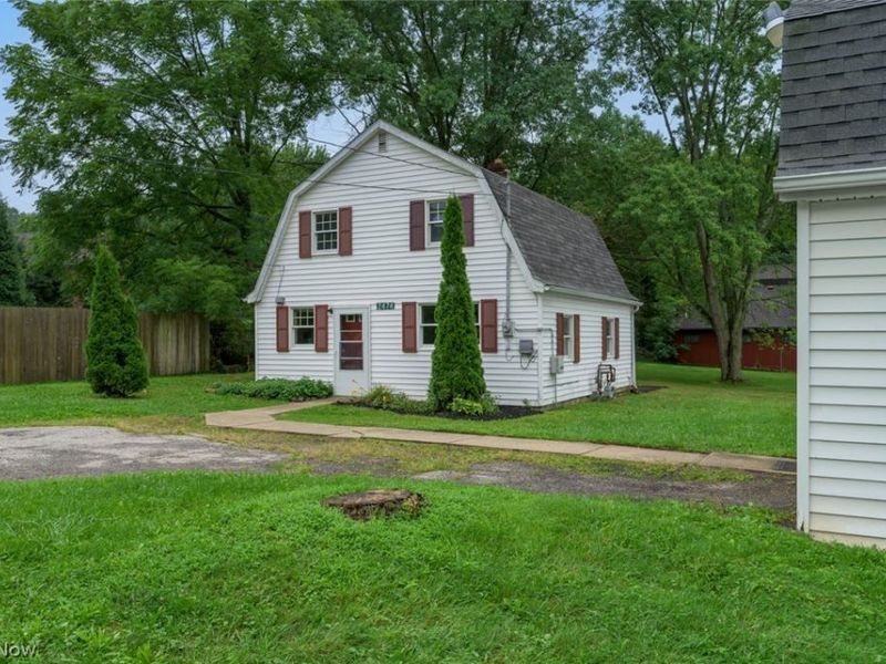 2474 Cadwallader Sonk Road, Cortland, OH 44410 Photo 3