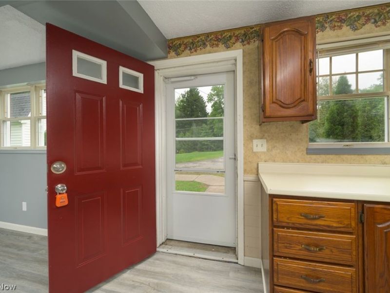 2474 Cadwallader Sonk Road, Cortland, OH 44410 Photo 9