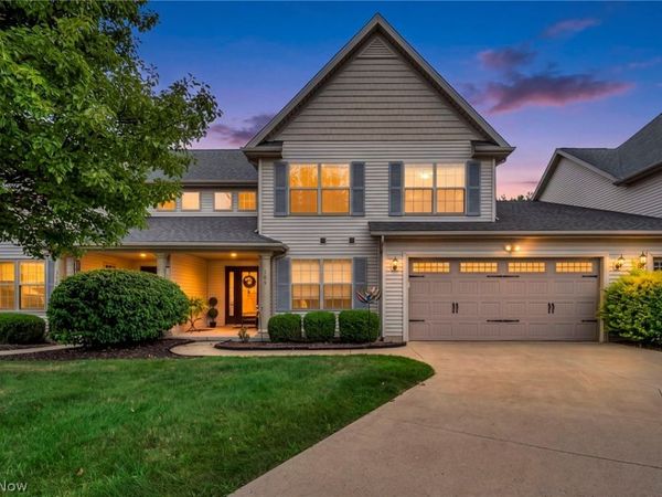 309 Lake Breeze Cove, Eastlake, OH 44095