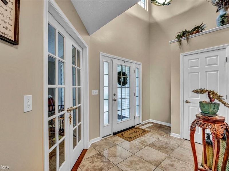 309 Lake Breeze Cove, Eastlake, OH 44095 Photo 10