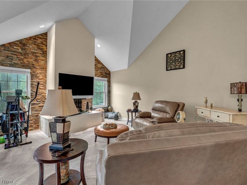 309 Lake Breeze Cove, Eastlake, OH 44095 Photo 12