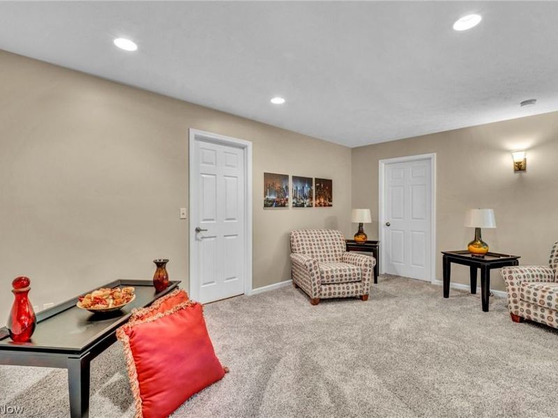 309 Lake Breeze Cove, Eastlake, OH 44095 Photo 26