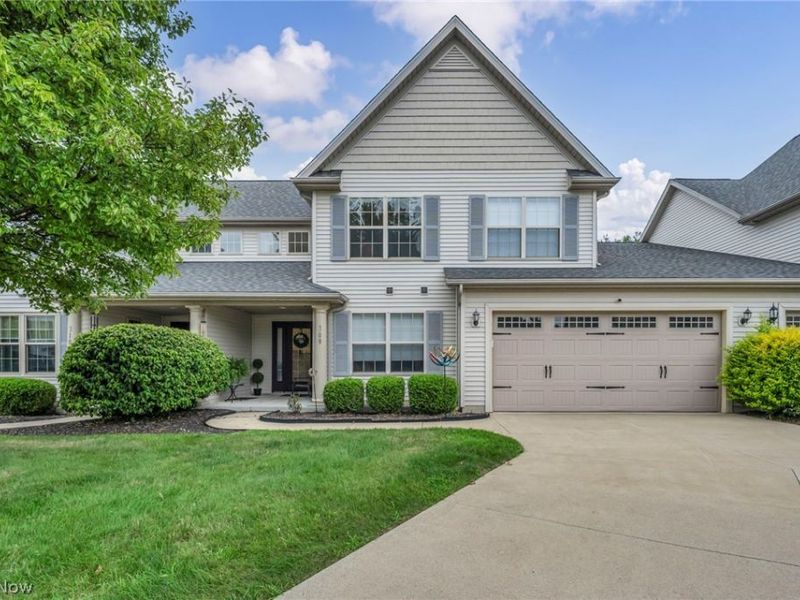 309 Lake Breeze Cove, Eastlake, OH 44095 Photo 3