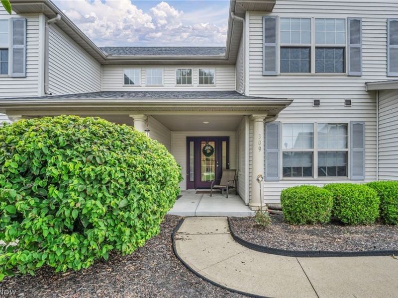 309 Lake Breeze Cove, Eastlake, OH 44095 Photo 7
