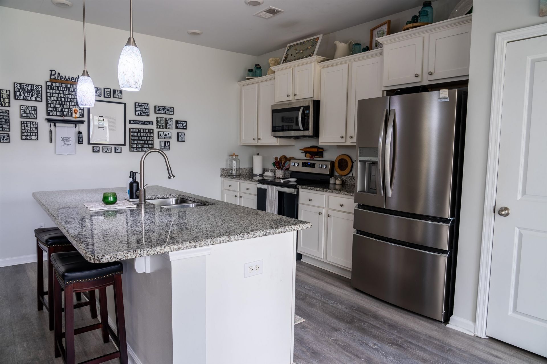 275 Forestbrook Cove Circle Photo 8