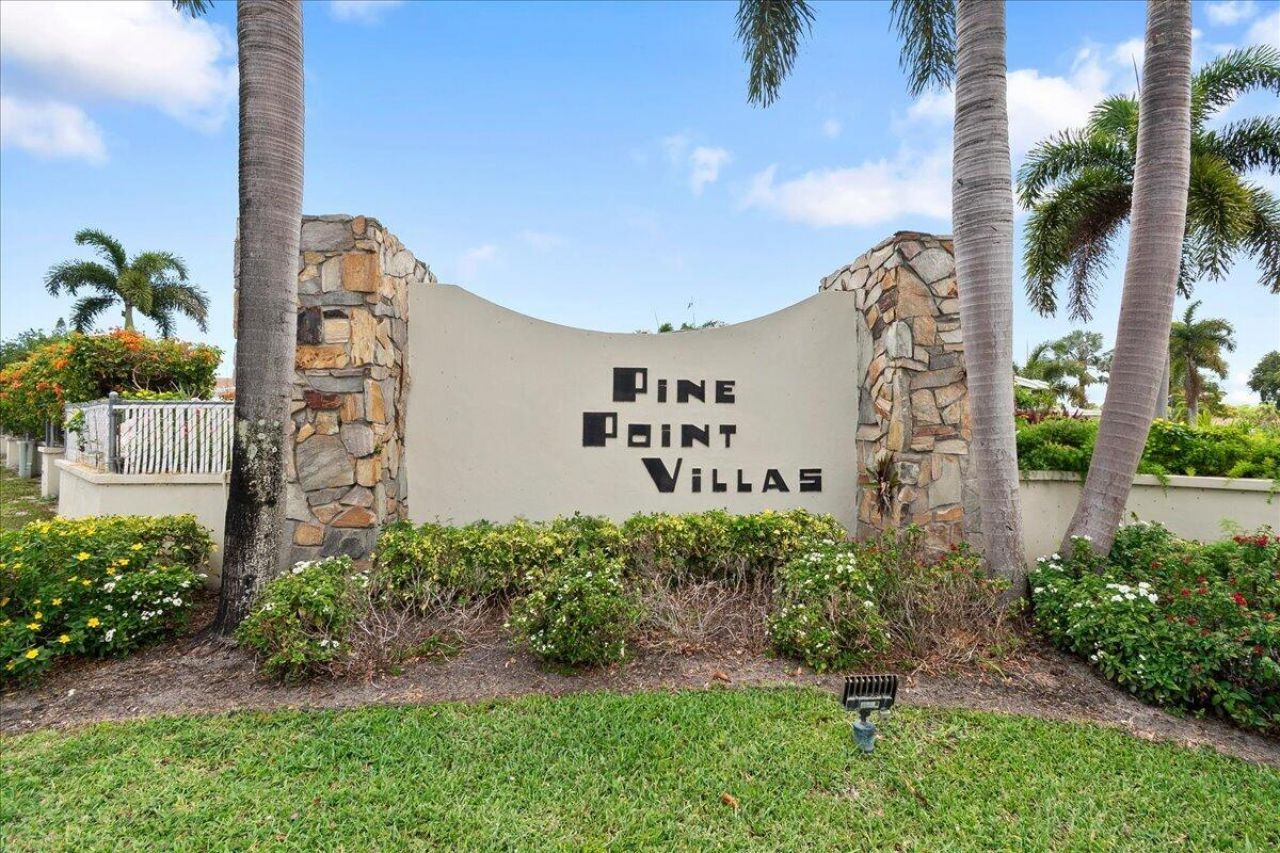 220 Country Lane, Unit B, Boynton Beach, FL 33435 Photo