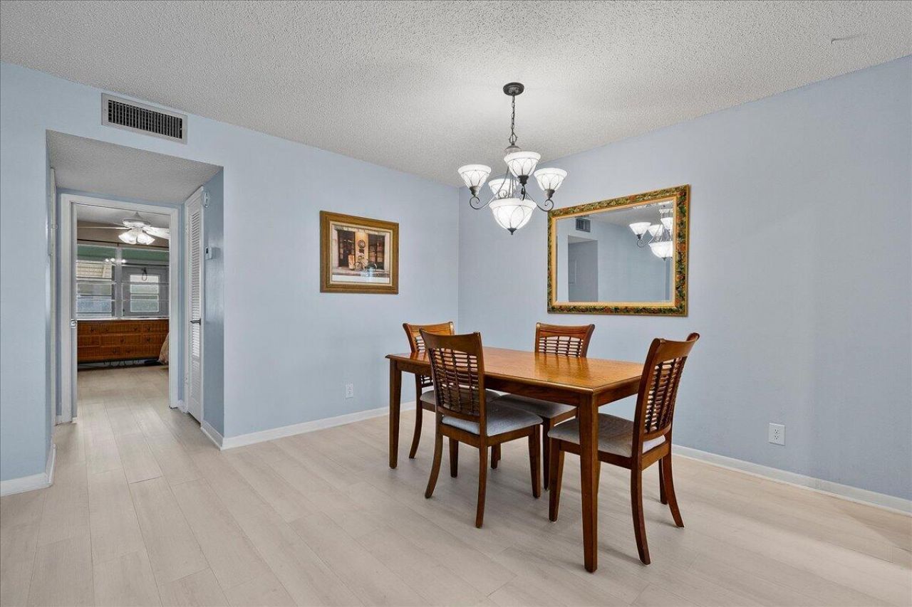 220 Country Lane, Unit B, Boynton Beach, FL 33435 Photo