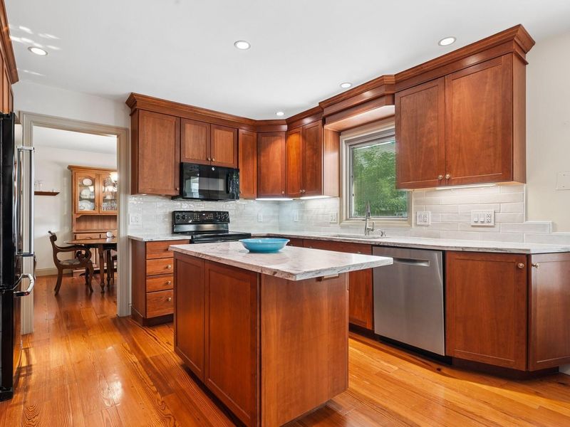3259 Smiley Road, Columbus, OH 43221 Photo 11