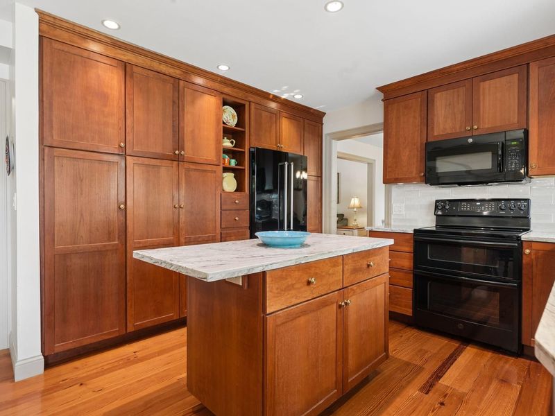 3259 Smiley Road, Columbus, OH 43221 Photo 13