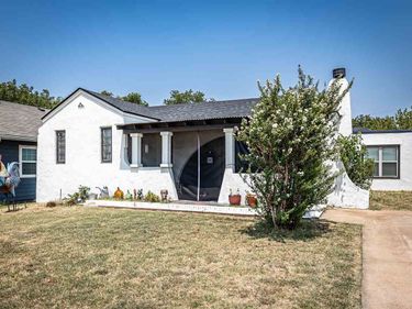903 NW Columbia Ave, Lawton, OK 73507