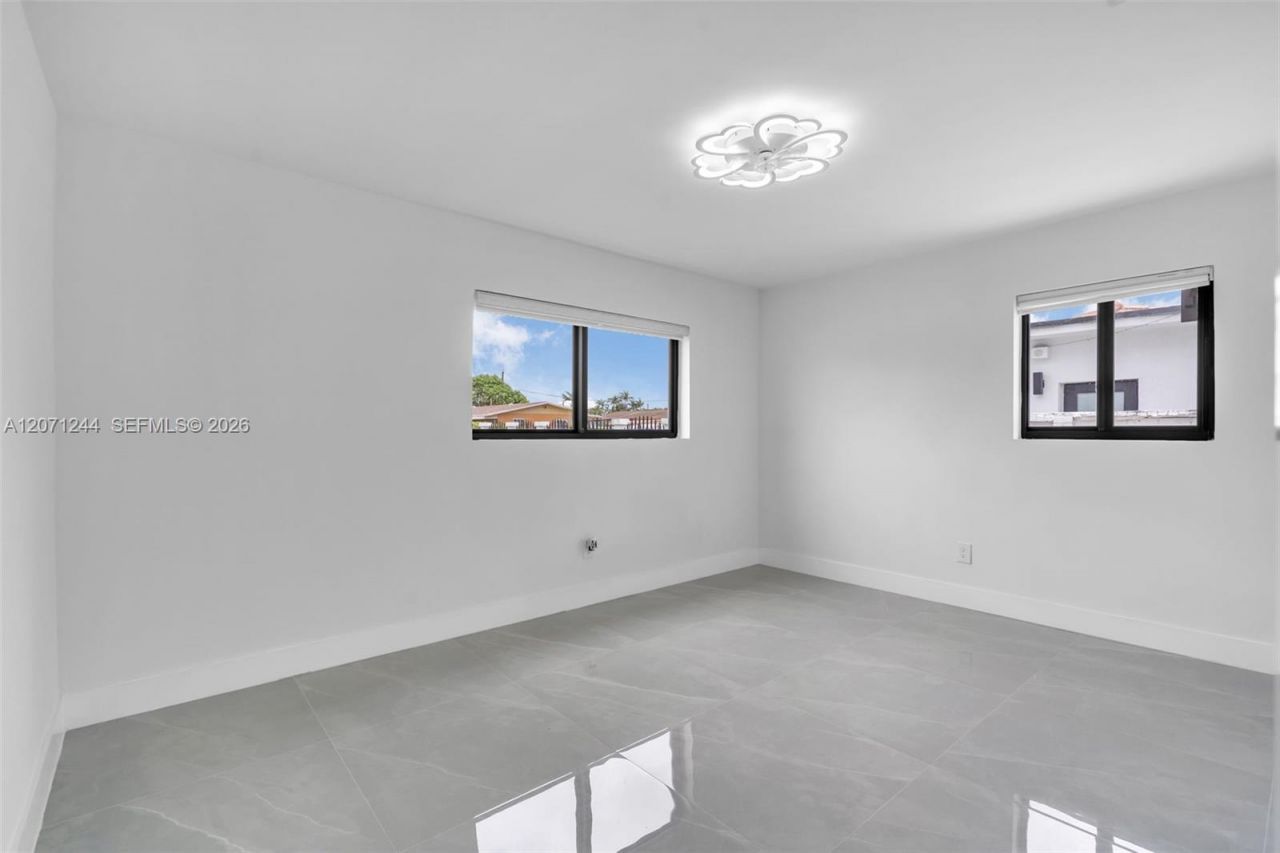 4450 NW 169th Ter, Miami Gardens, FL 33055 Photo