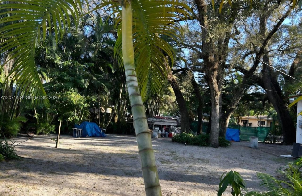 661 NE 164th Ter, Miami, FL 33162 Photo