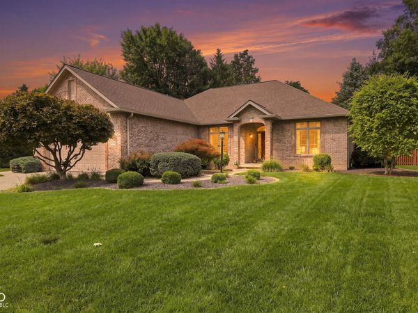 6644 Golden Oak Lane, Avon, IN 46123