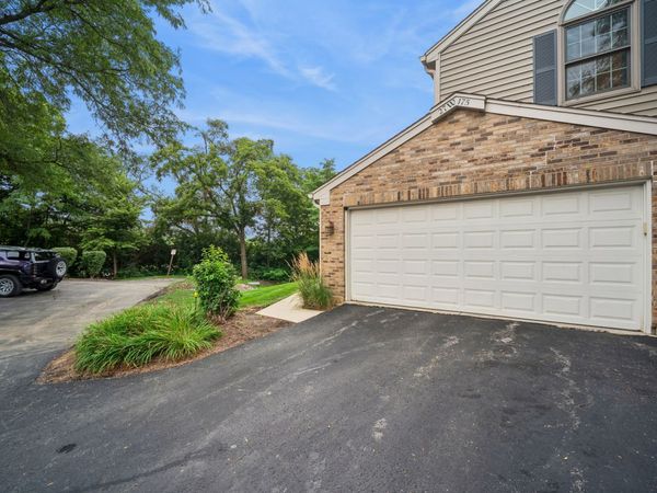 27W175 Emerson Court, Winfield, IL 60190