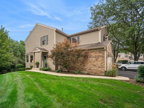 27W175 Emerson Court, Winfield, IL 60190