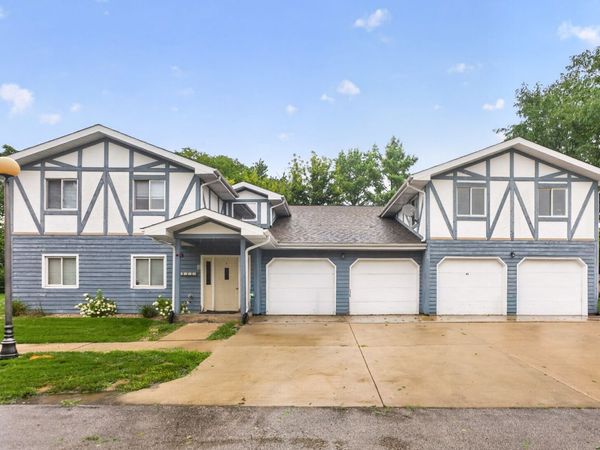 2S640 Cerny Road , Unit A4, Warrenville, IL 60555