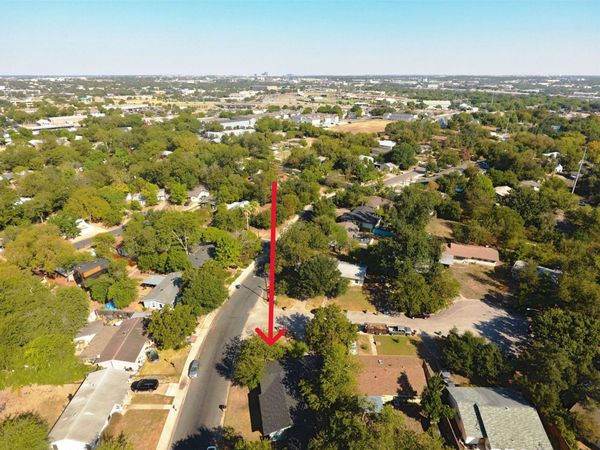 2101 Benwick CIR, Unit B, Austin, TX 78723