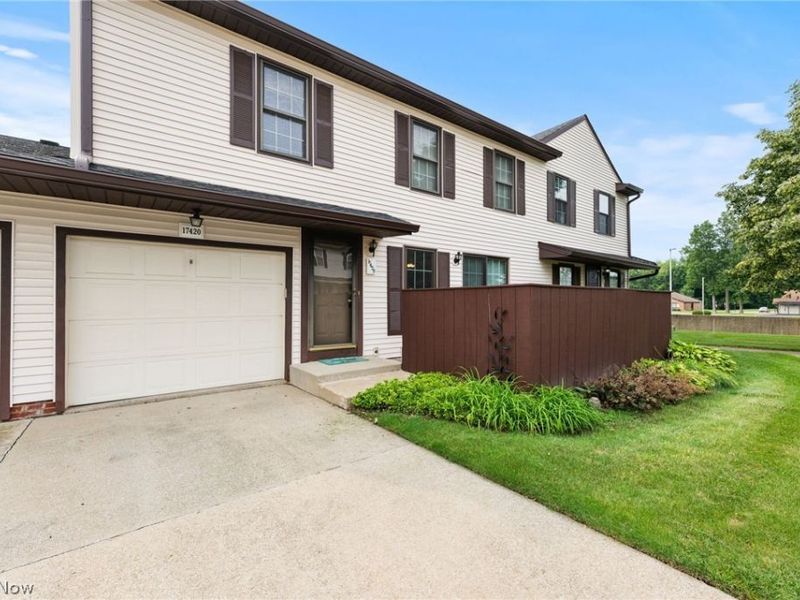 17420 Independence Court, Brook Park, OH 44142 Photo 2