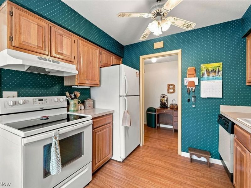 17420 Independence Court, Brook Park, OH 44142 Photo 7