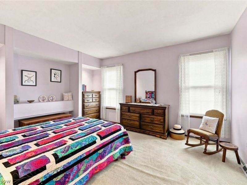 17420 Independence Court, Brook Park, OH 44142 Photo 9