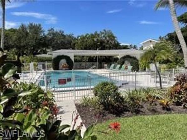 800 Golf DR S, Unit 104, NAPLES, FL 34102