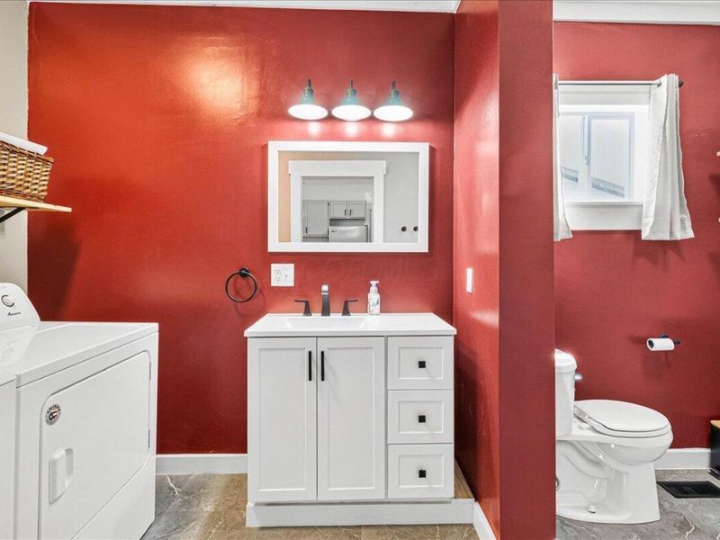 426 W Light Street , Urbana, OH 43078 Photo 7