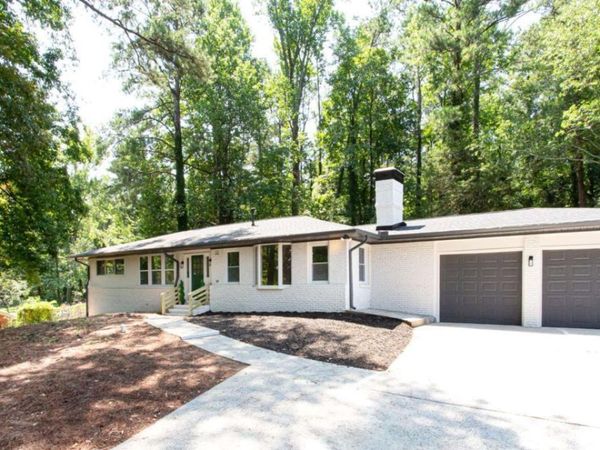 1460 Loch Lomond Trail SW, Atlanta, GA 30331