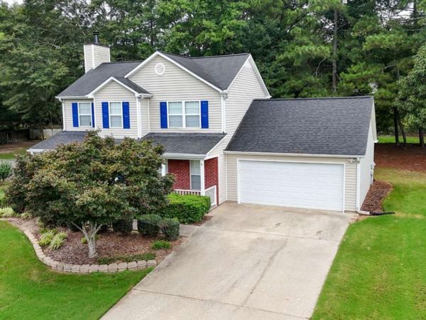 4255 Willow Springs Drive, Loganville, GA 30052