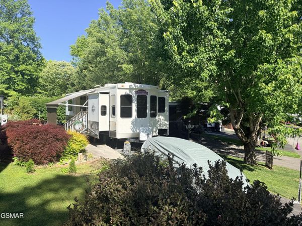 4229 E Parkway #153 , Unit 153, Gatlinburg, TN 37738