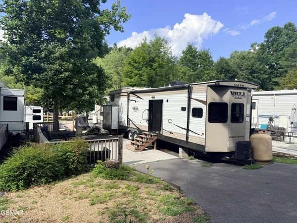 4229 E Parkway #98 , Unit 98, Gatlinburg, TN 37738