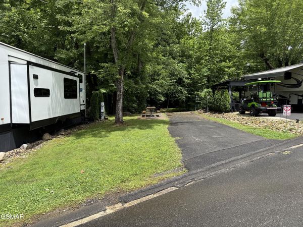 4229 E Parkway #309 , Unit 309, Gatlinburg, TN 37738