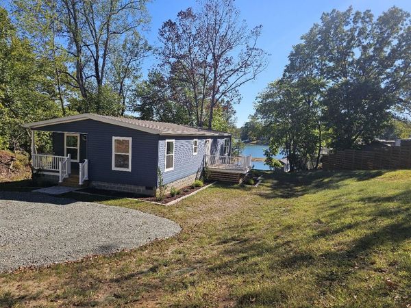 165 Spence RD, Union Hall, VA 24176