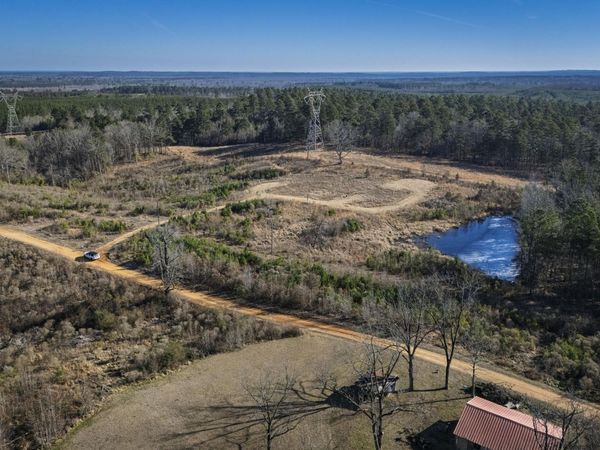 58 Dodgen Road , Gurdon, AR 71743