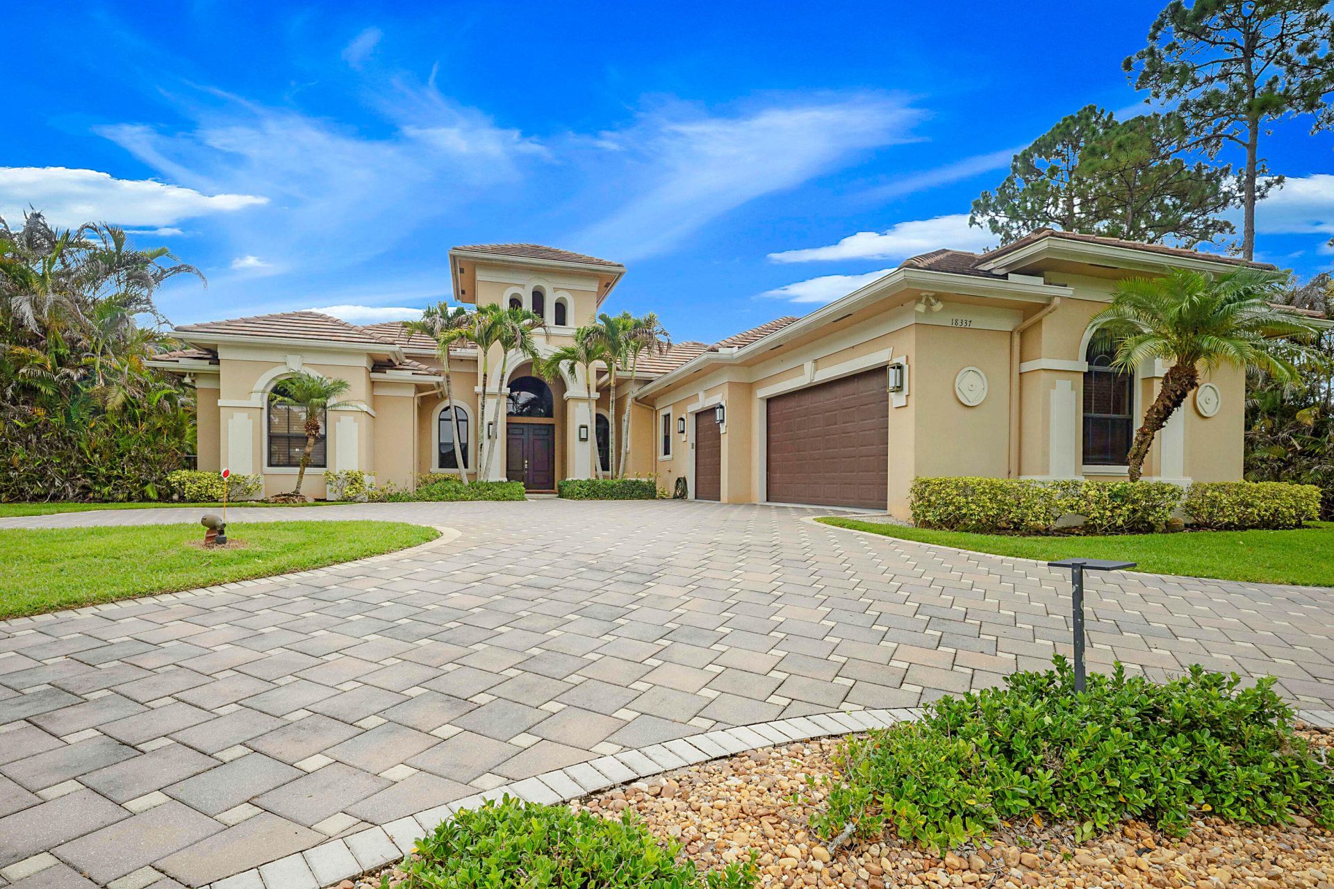 18337 SE Old Trail Drive W, Jupiter, FL 33478 Photo