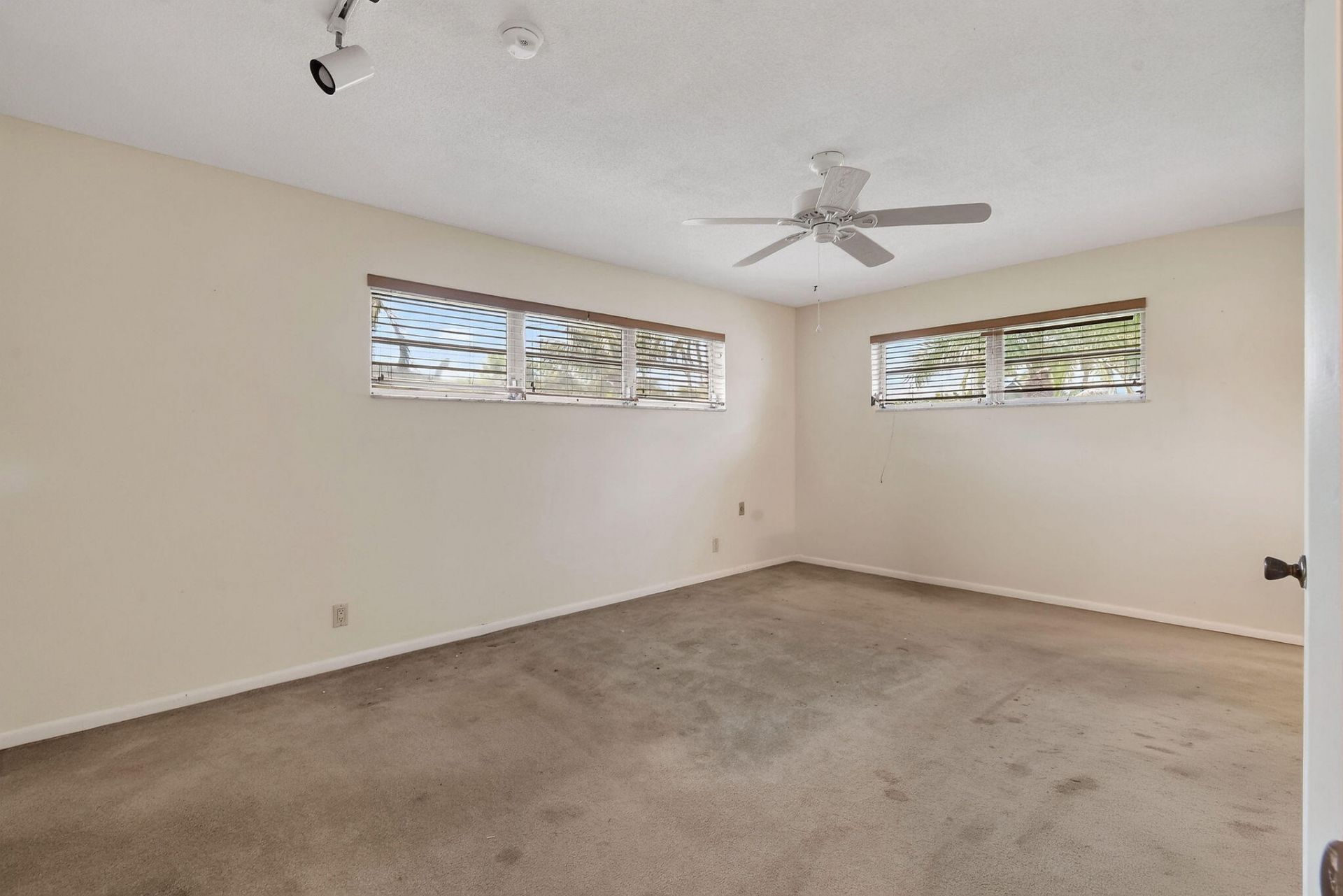 11 Windsor Road E, Jupiter, FL 33469 Photo
