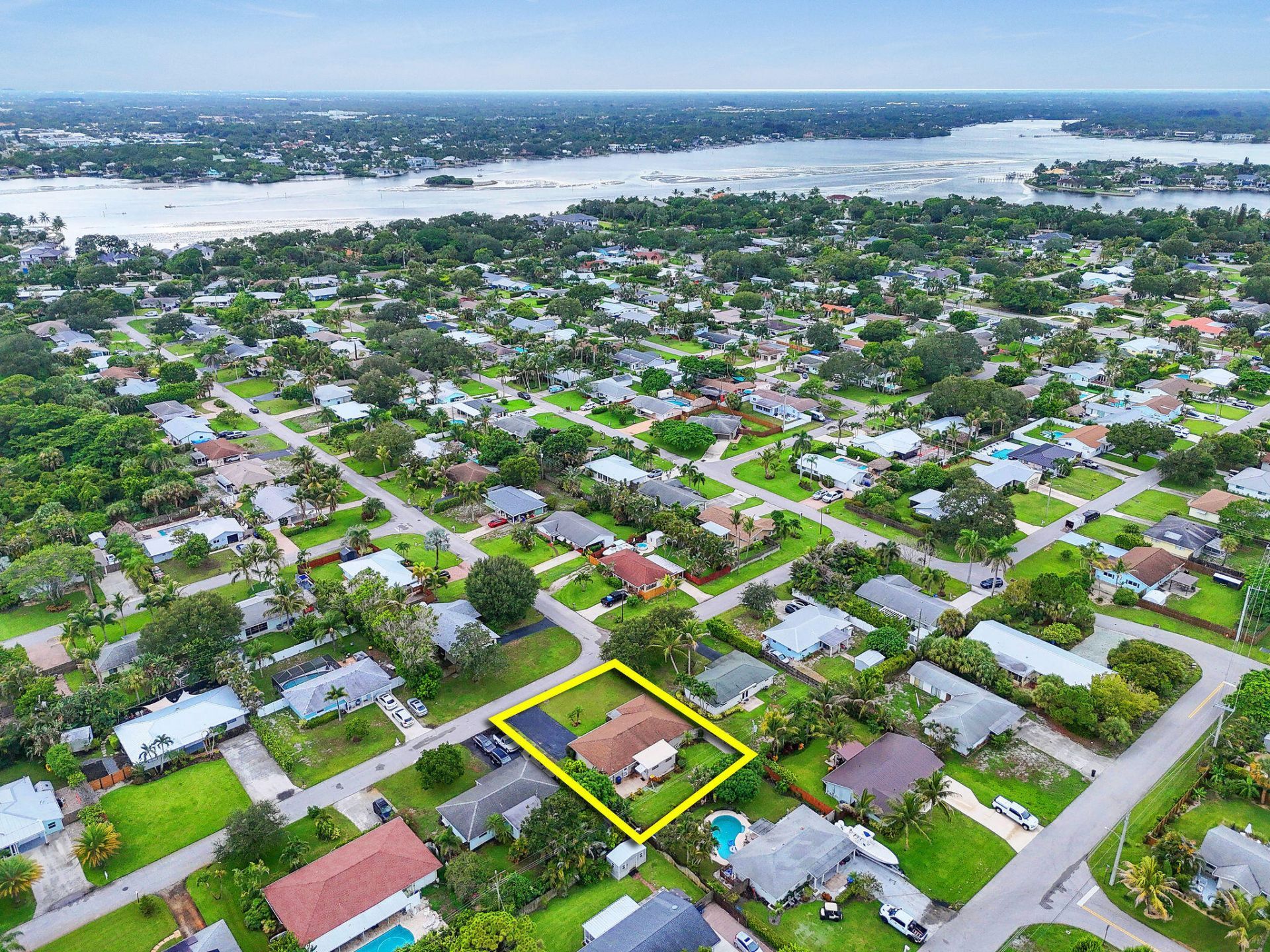 11 Windsor Road E, Jupiter, FL 33469 Photo