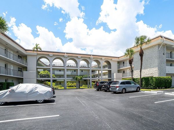 5601 NW 2nd Avenue, Boca Raton, FL 33487