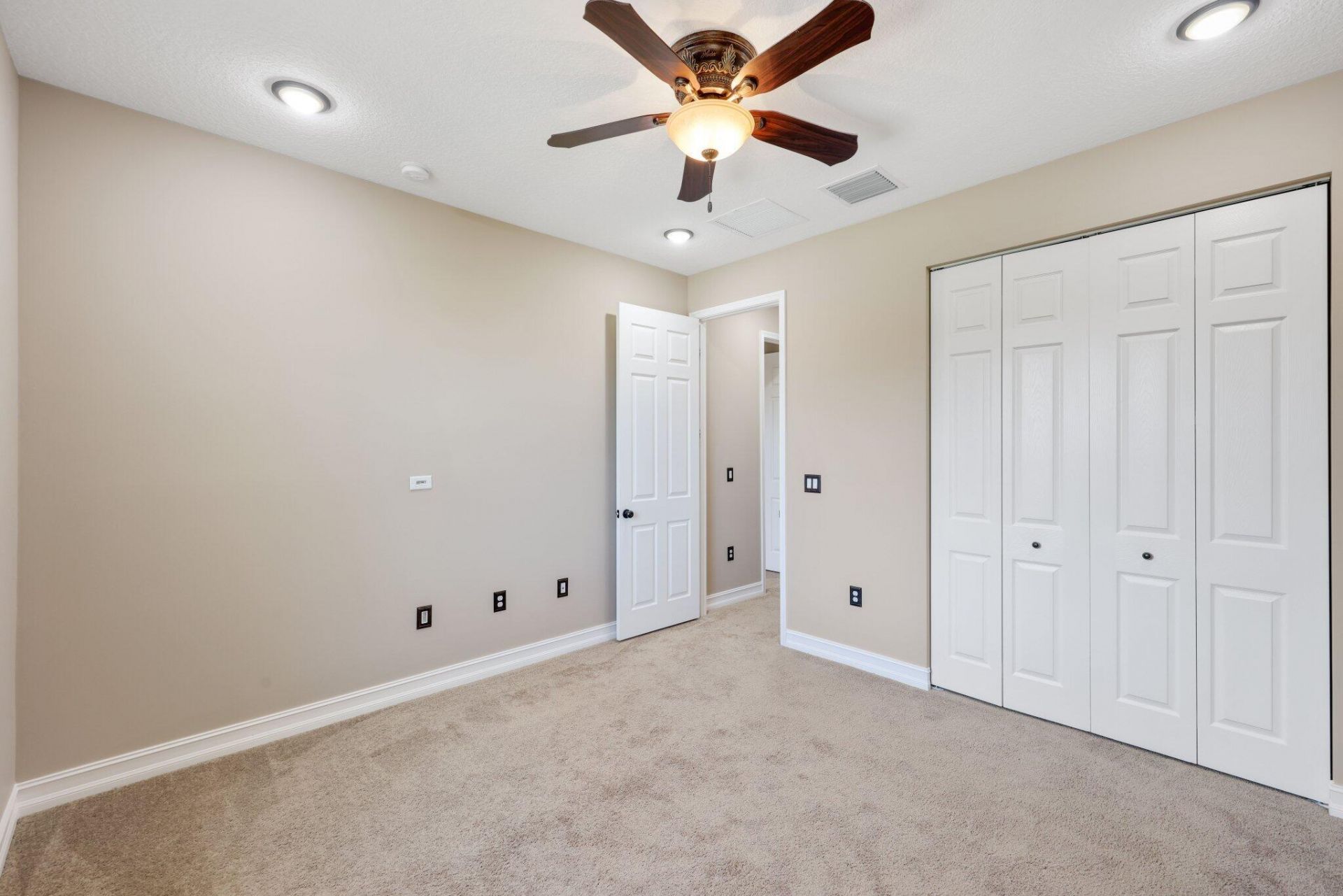 8160 Cantabria Falls Drive, Boynton Beach, FL 33473 Photo