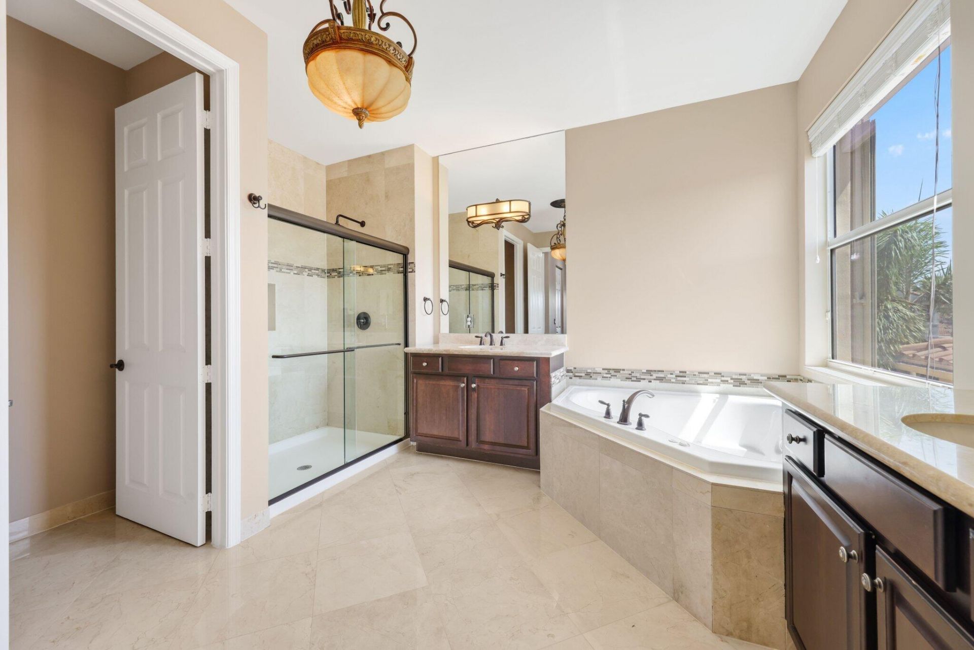 8160 Cantabria Falls Drive, Boynton Beach, FL 33473 Photo