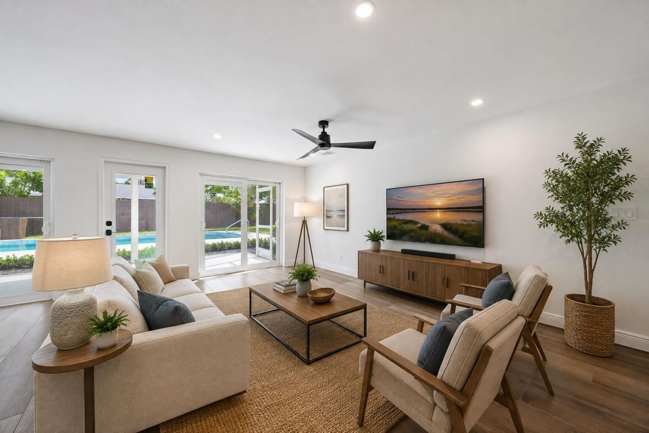 109 E Riverside Drive, Jupiter, FL 33469 Photo