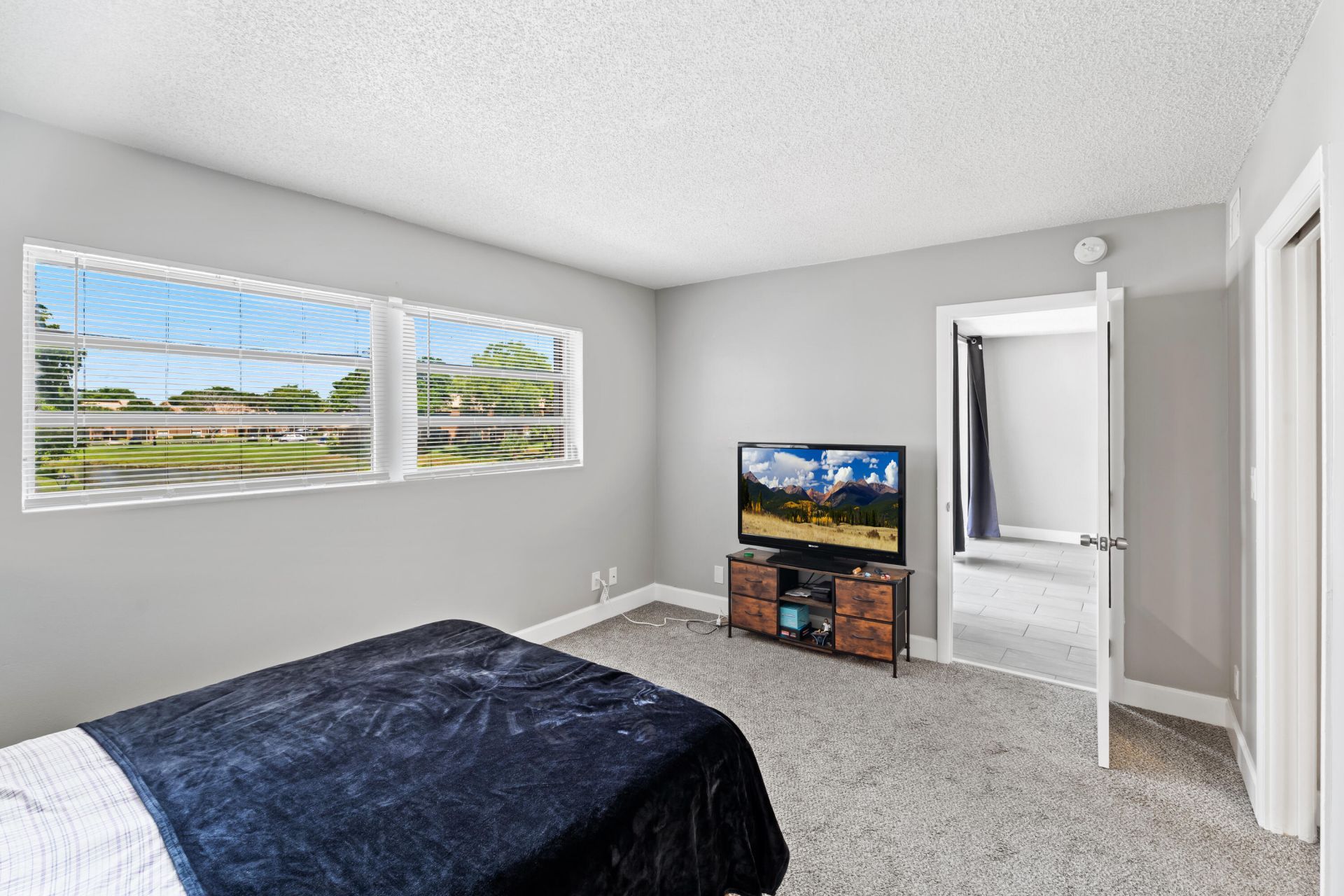 2850 Forest Hills Boulevard, Unit 211, Coral Springs, FL 33065 Photo